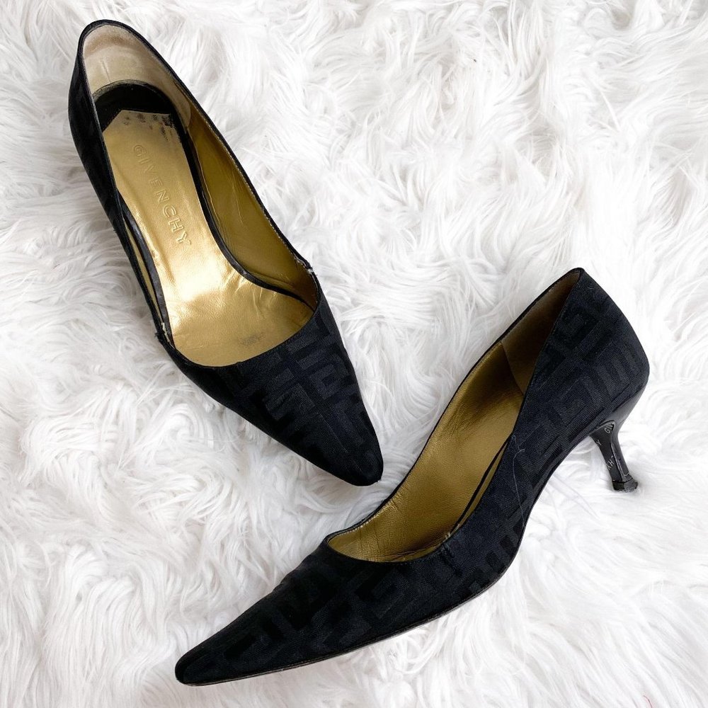 Givenchy Black Pointed Toe Leather Logo Heels 38/8